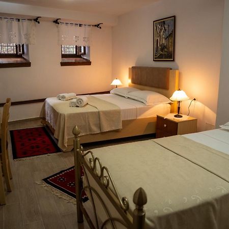 Hotel Borklad Berat Phòng bức ảnh