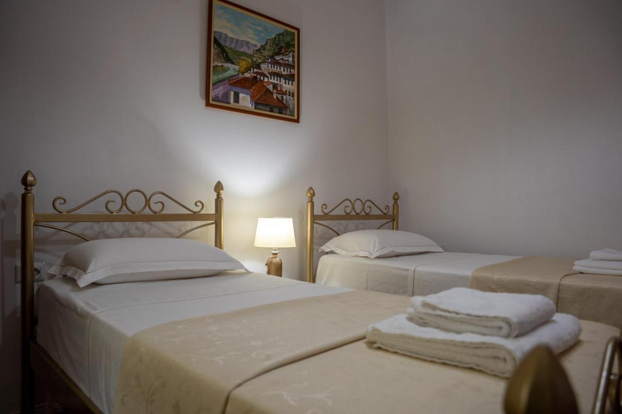 Hotel Borklad Berat Ngoại thất bức ảnh