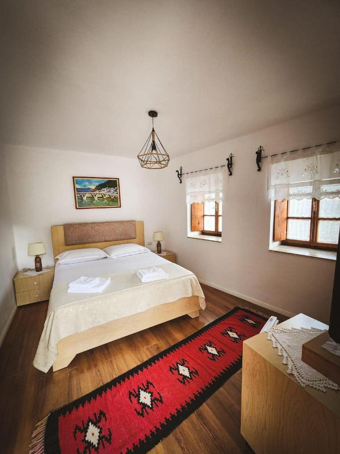 Hotel Borklad Berat Ngoại thất bức ảnh