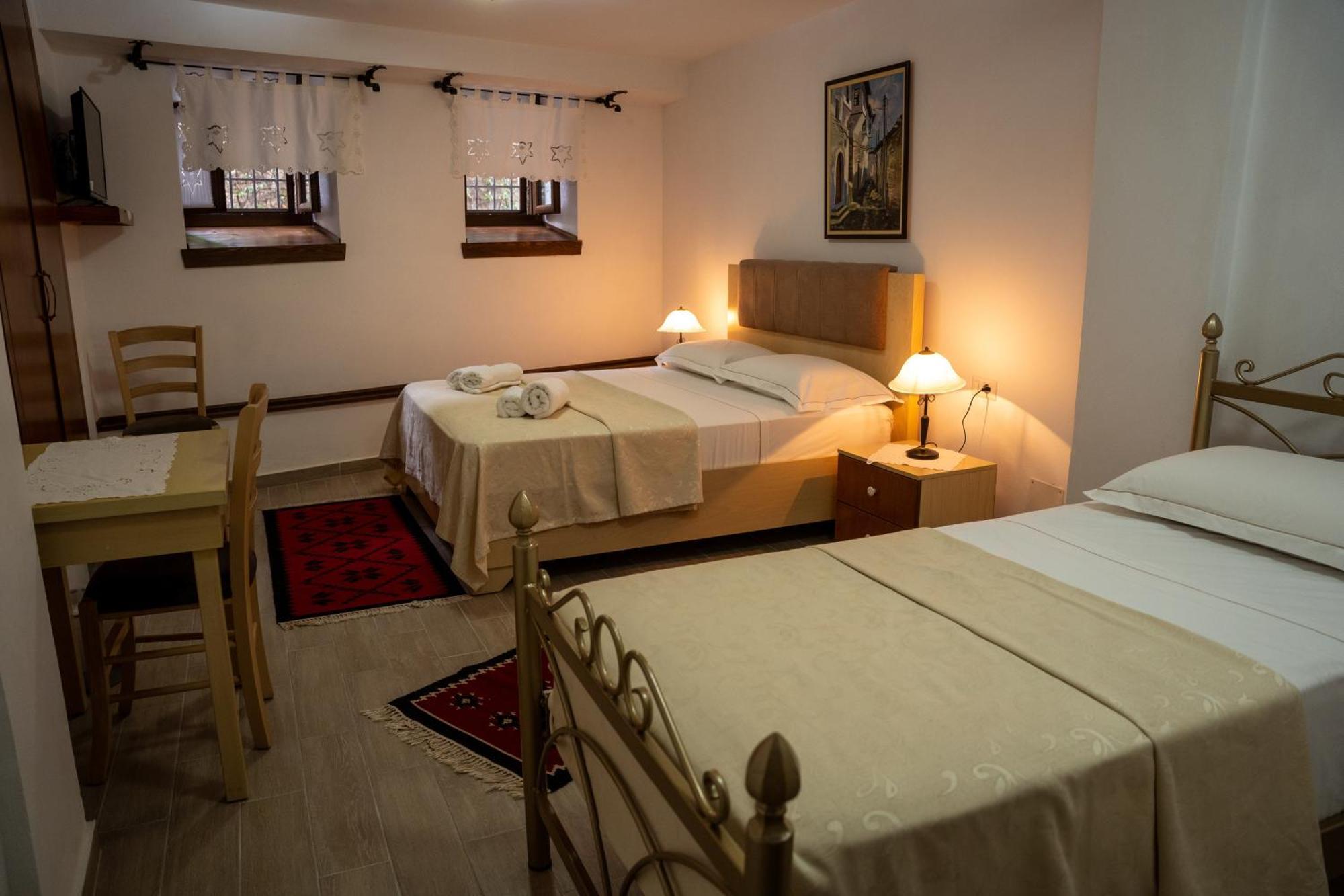 Hotel Borklad Berat Phòng bức ảnh