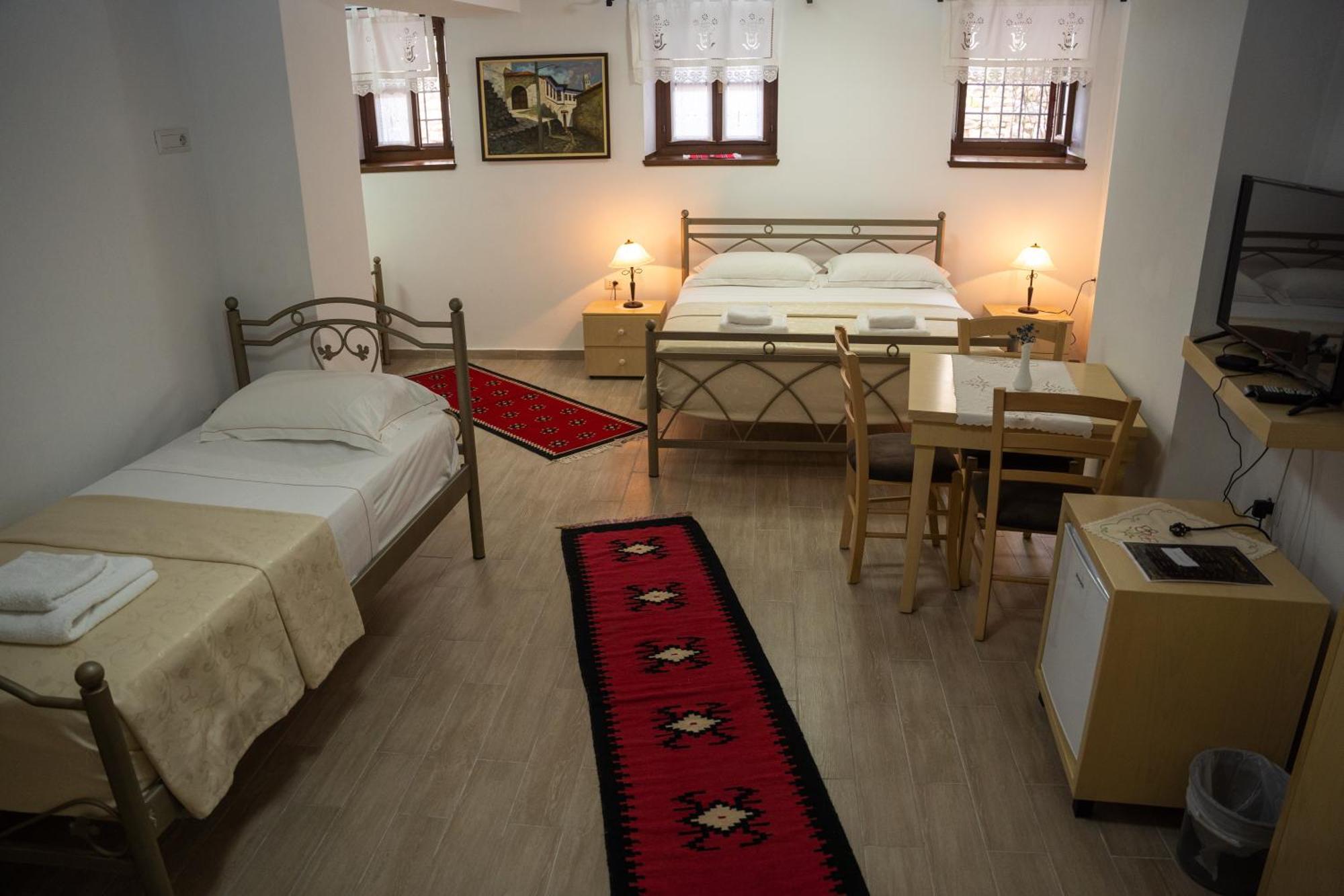 Hotel Borklad Berat Phòng bức ảnh