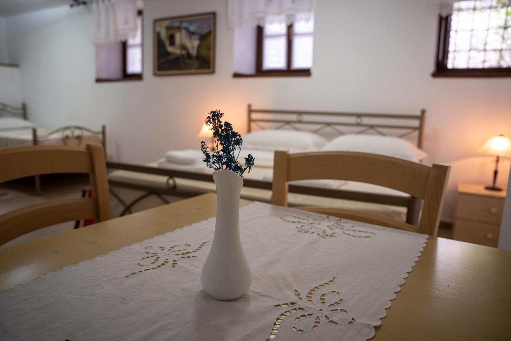 Hotel Borklad Berat Phòng bức ảnh